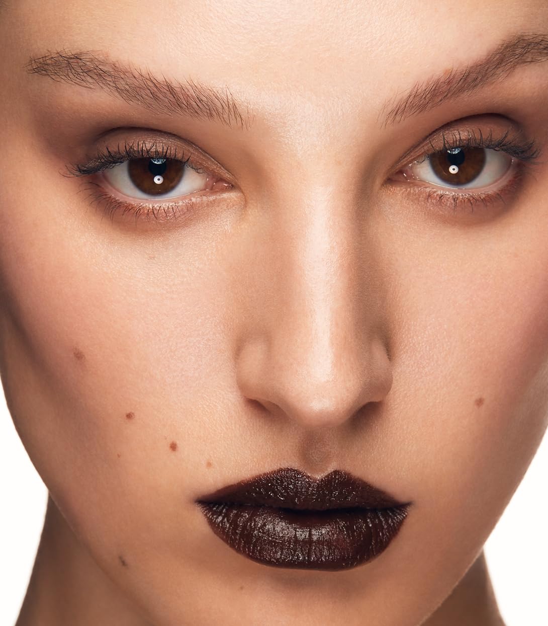 MAKE Beauty Eye Shaping Stylo - Cream Eyeshadow Stick. 4-in-1 Shape, Define, Contour, and Shade Eye Shadow for Versatile Makeup Looks. Long-Lasting Creamy Formula. Shade - Latitude