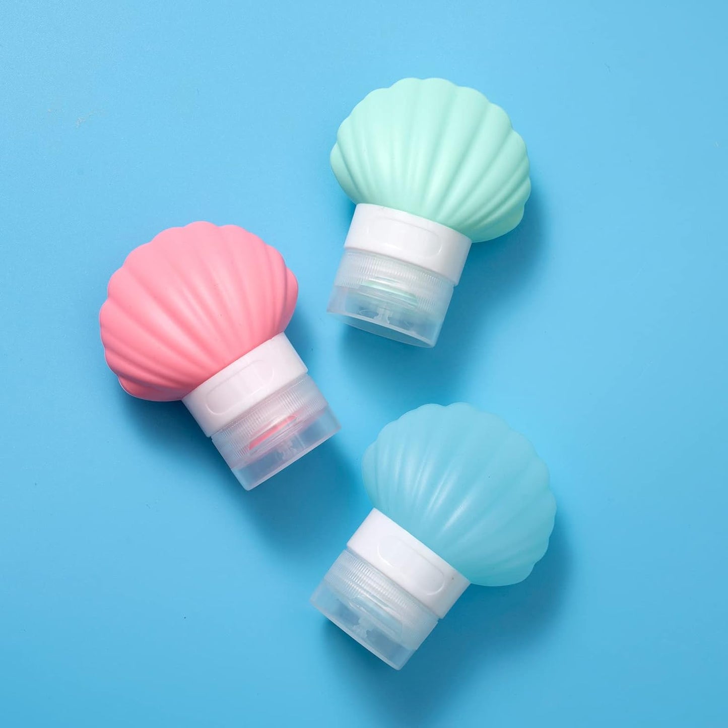 Leak Proof Squeezable Silicone Travel Bottles, Reusable, Refillable Bottles, Shell Shape, Sustainable, TSA Carry On Approved Toiletries Containers, 3pcs (1.35oz/40ml)