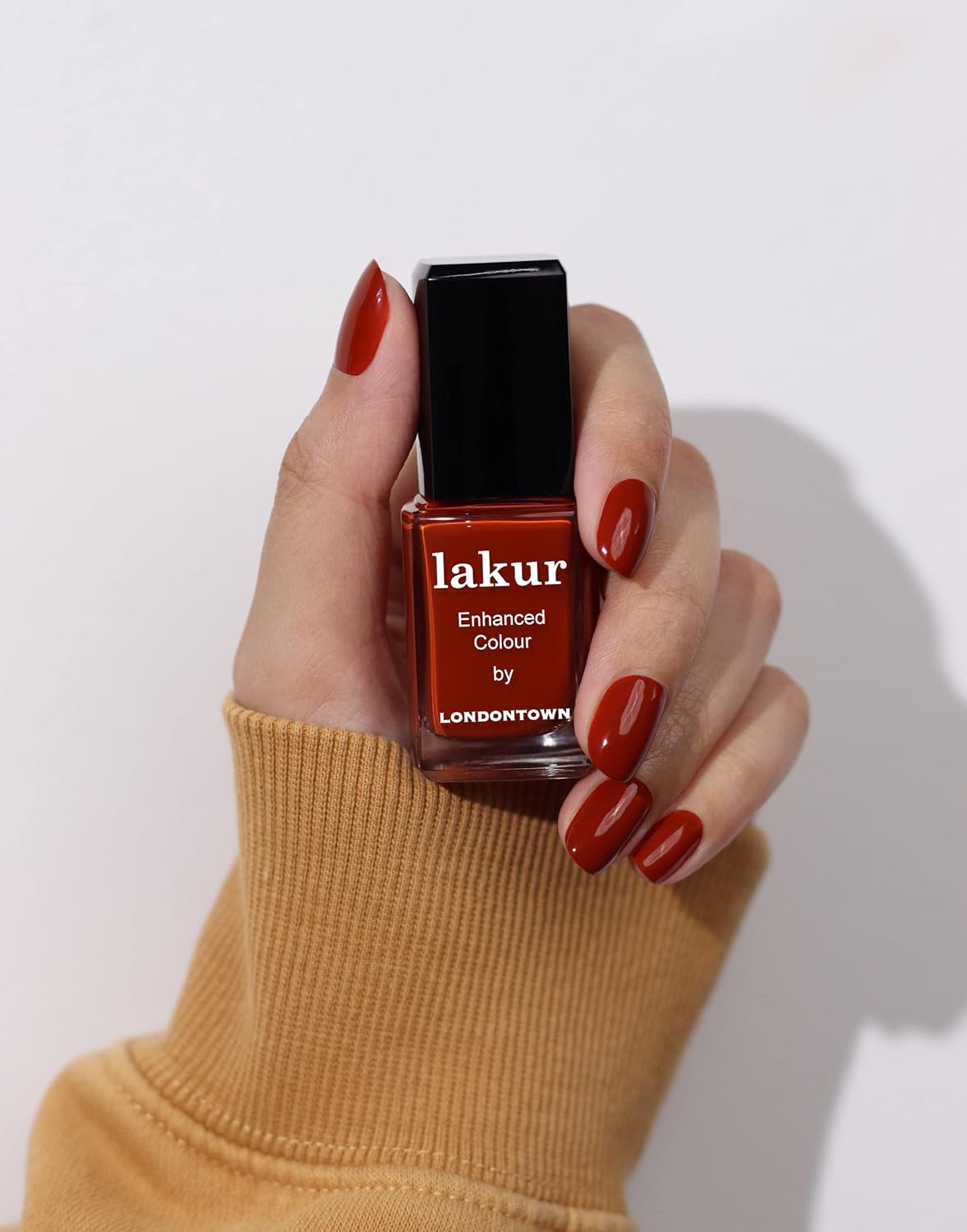 LONDONTOWN lakur Nail Polish - Chip-Resistant, Non-Toxic, Conditions & Hydrates Nails | Glossy Rich Red-Brown, Woodstock, .40 fl oz