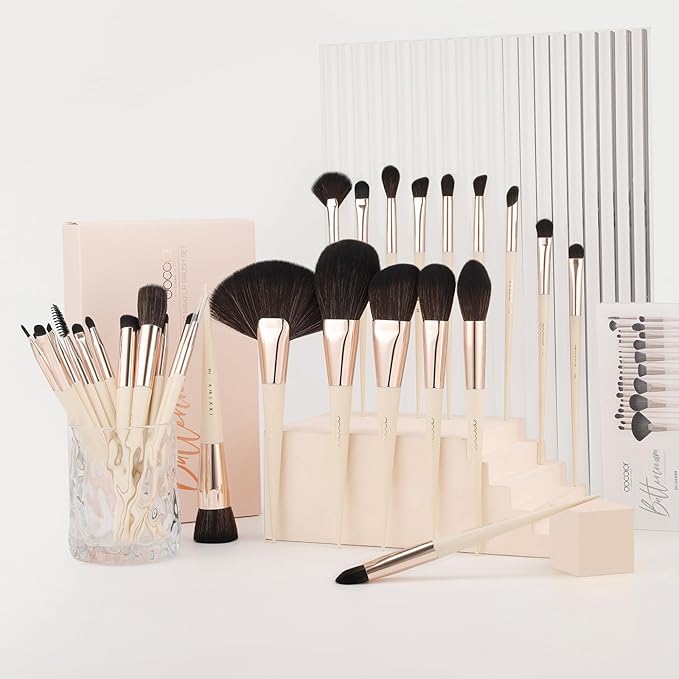 Docolor Makeup Brushes Set Professional 30Pcs Makeup Brushes Premium Synthetic Powder Kabuki Foundation Contour Blush Concealer Eye Shadow Blending Eyeliner Crease Eyebrow Make Up Brush Kit - Beige