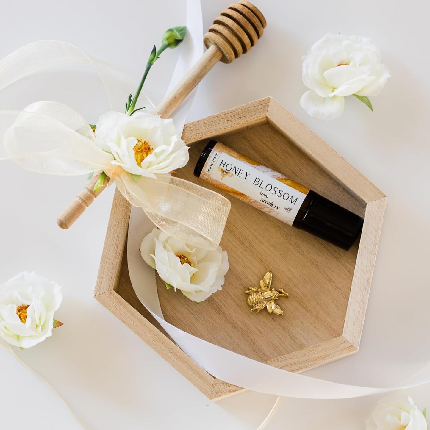 Amallow All Natural Non-Toxic Perfume Roller - Made With Pure and Organic Essential Oils - Hints of Honey, Vanilla, Lavender, Frankincense, Bergamot, Rosemary & Chamomile (Honey Blossom)