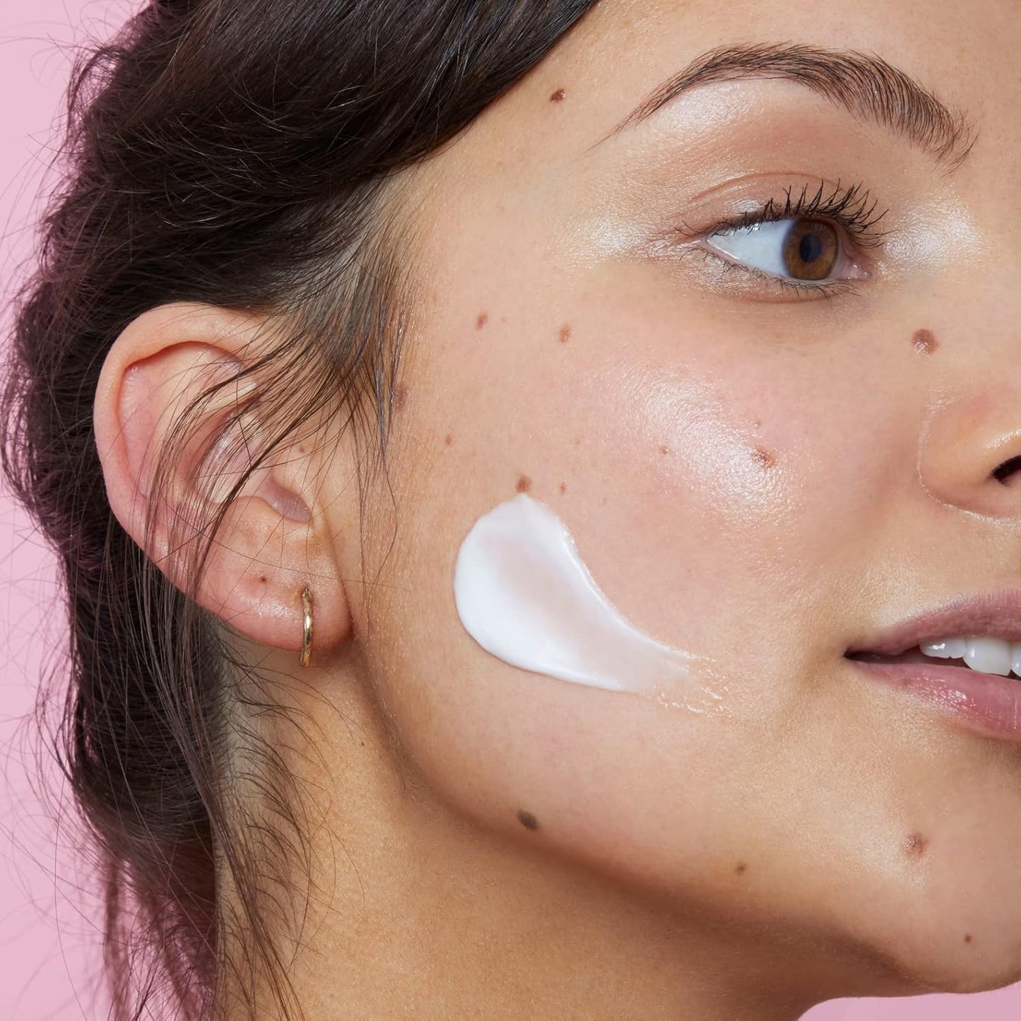 Soap & Glory Peaches & Clean Deep Cleansing Milk - 4 in 1 Milk Cleanser & Makeup Remover with Peach Extract, Ginseng & Jojoba Oil - Hydrating Facial Cleanser for Clarified & Energized Skin (350ml)