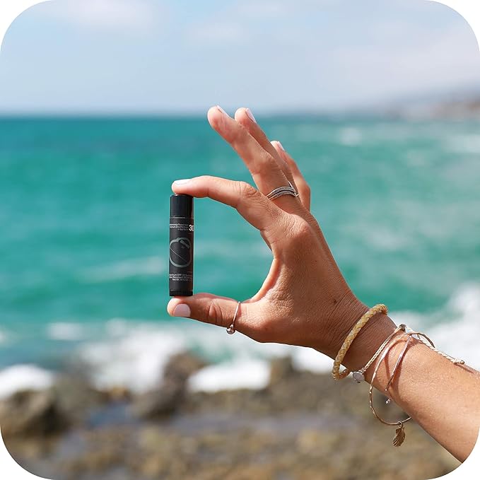 Sun Bum Signature SPF 30 Sunscreen Lip Balm | Vegan and Cruelty Free Broad Spectrum Water Resistant Chapstick with UVA/UVB Protection | .15 oz, Clear (Pack of 2)