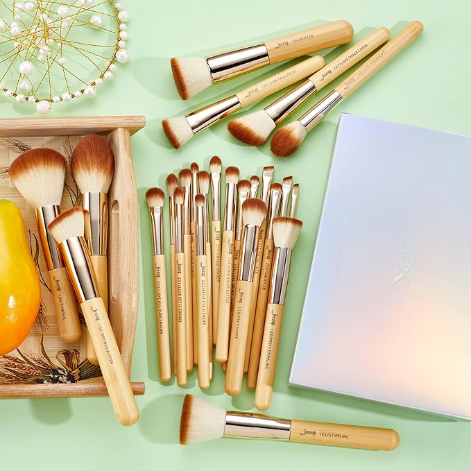 Jessup Professional Bamboo Makeup Brushes, Premium Synthetic Foundation Powder Concealer Blush Highlight Eye Blending Cosmetic Brush Set 25pcs T135